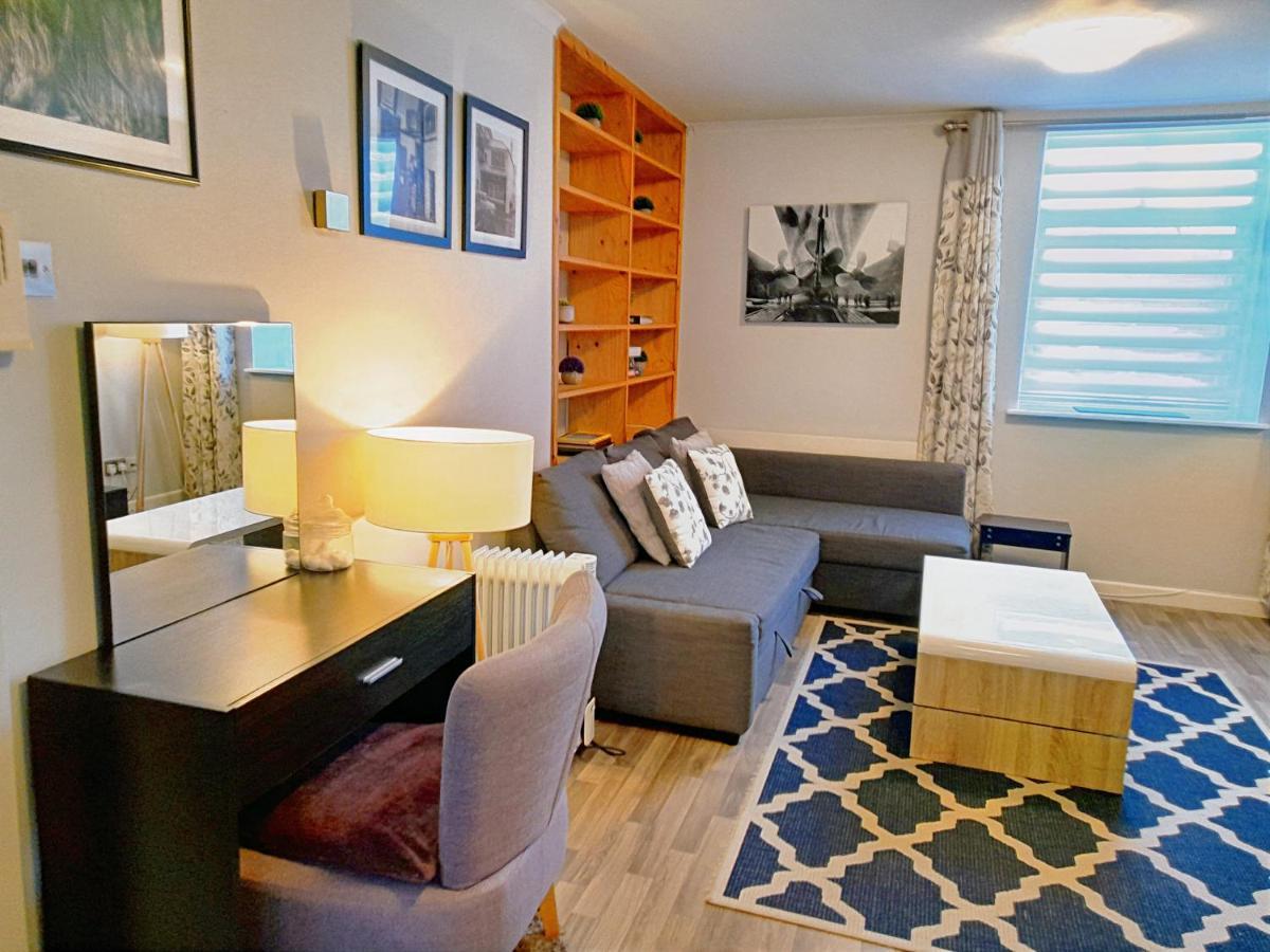 בלפסט Excellent Location - City Centre - Parking - 4 Beds -2 Bedrooms מראה חיצוני תמונה