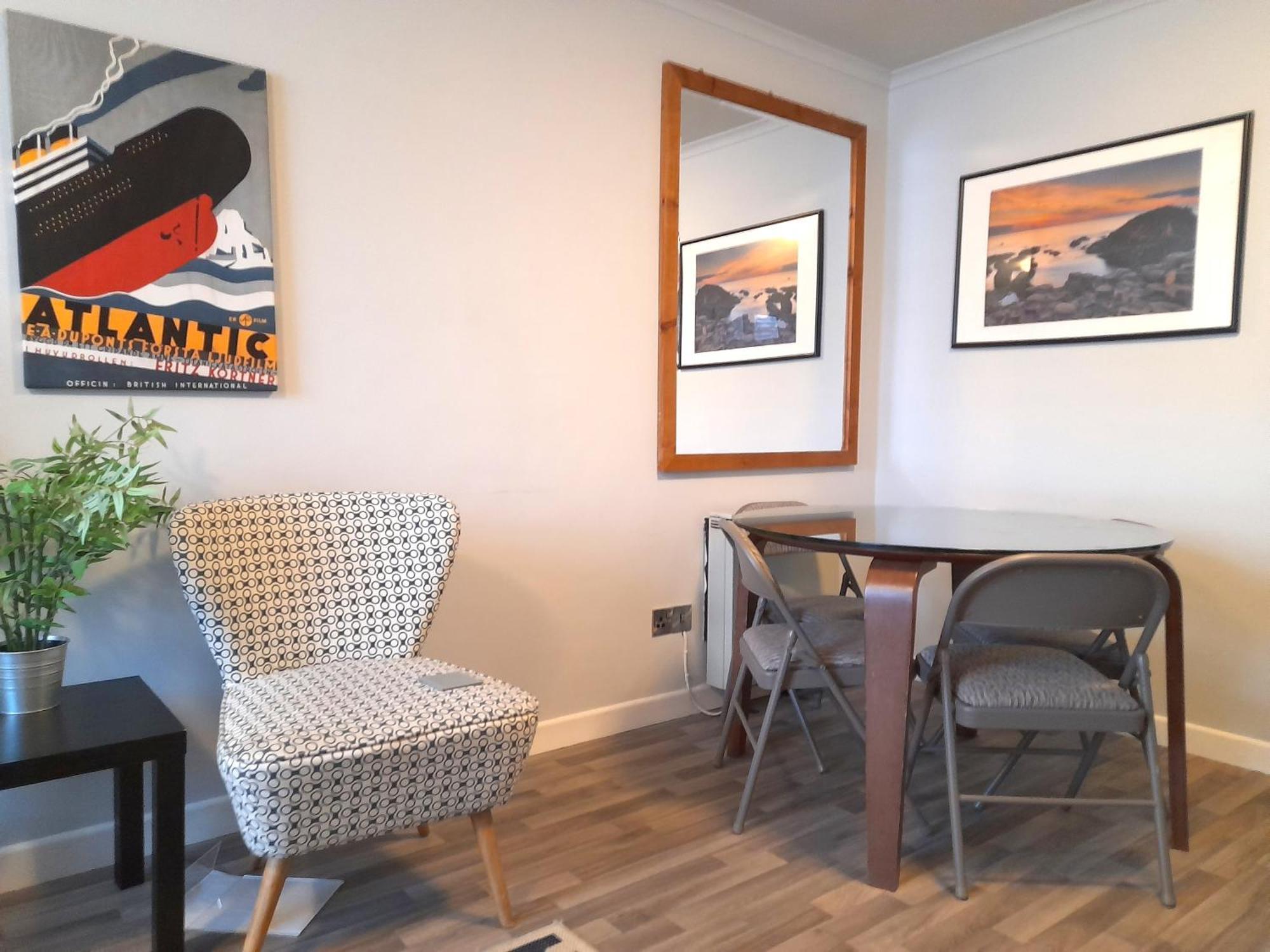 בלפסט Excellent Location - City Centre - Parking - 4 Beds -2 Bedrooms מראה חיצוני תמונה