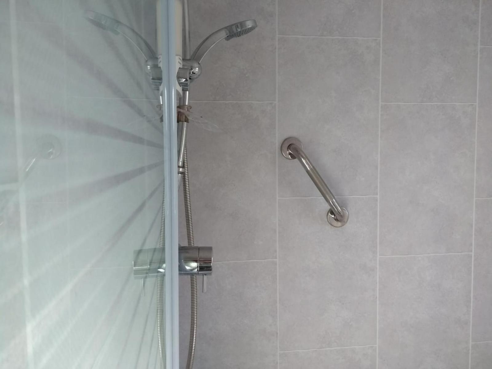 בלפסט Excellent Location - City Centre - Parking - 4 Beds -2 Bedrooms מראה חיצוני תמונה