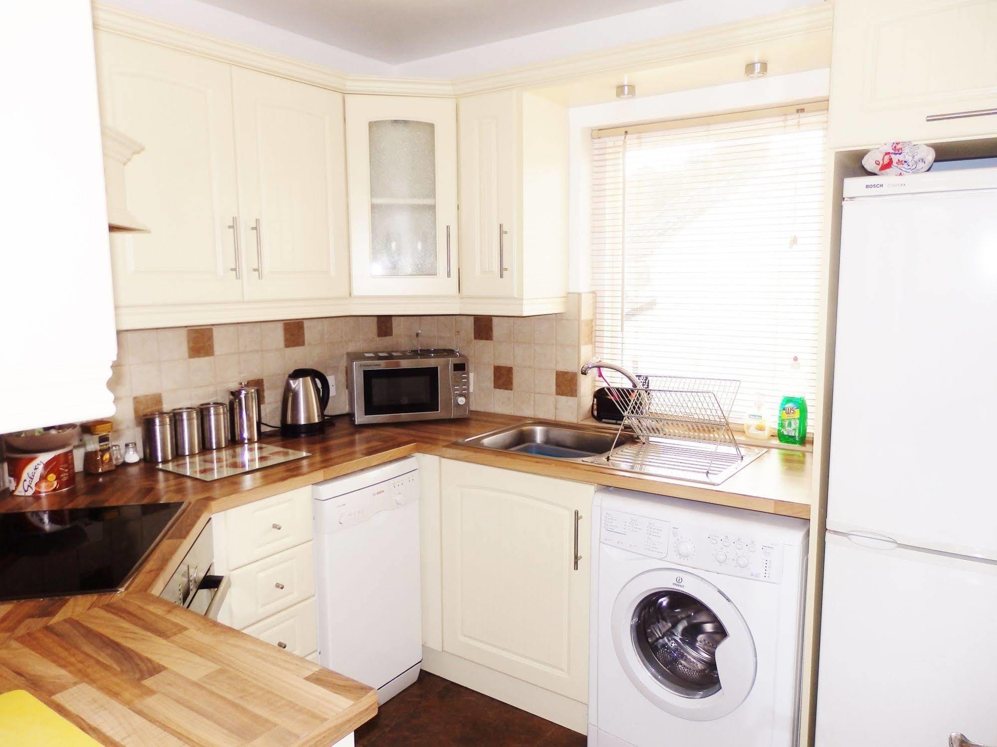 בלפסט Excellent Location - City Centre - Parking - 4 Beds -2 Bedrooms מראה חיצוני תמונה